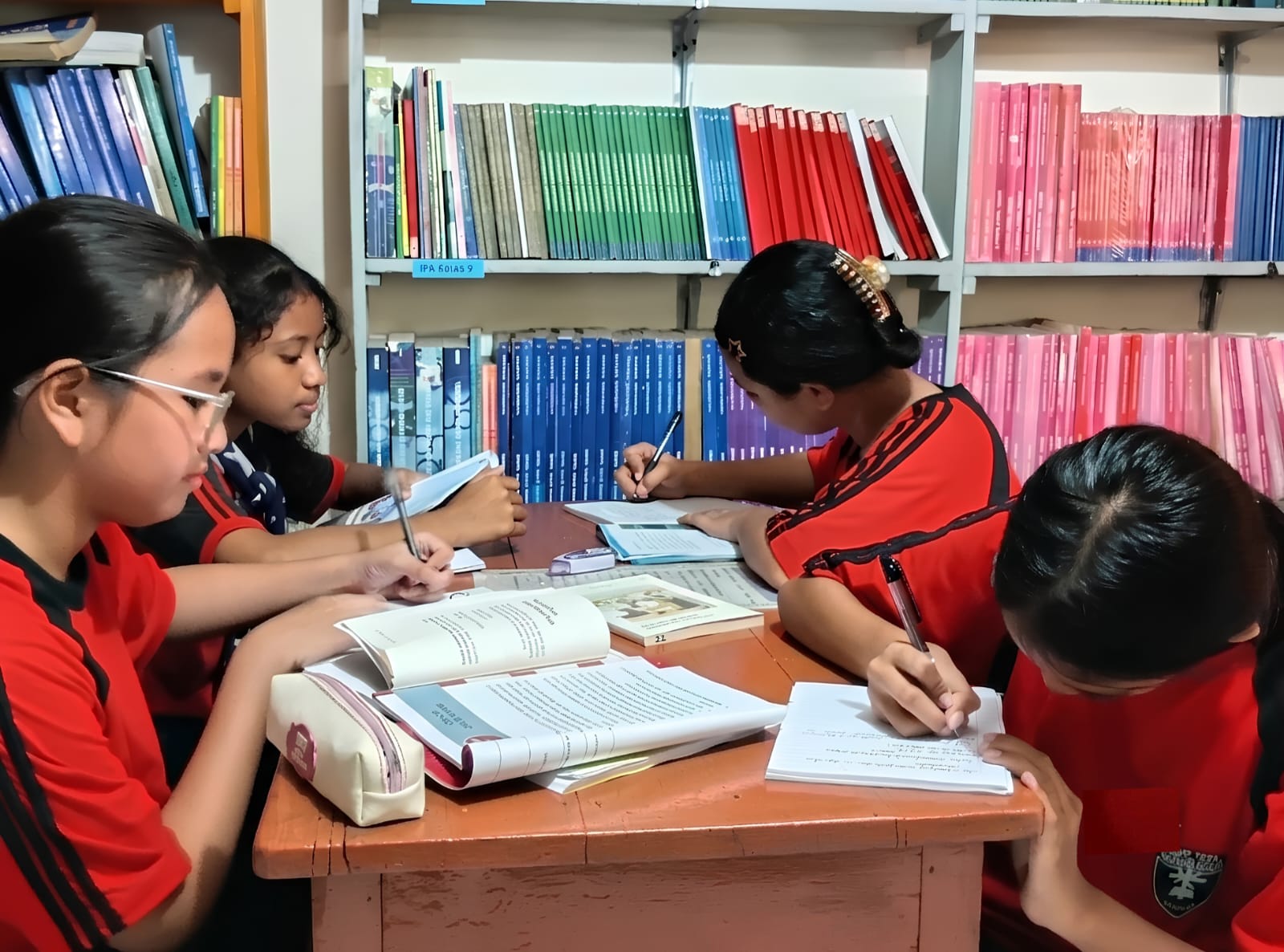 Implementasikan Deep Learning, SMP YPPK Teruna Mulia Perkuat Literasi dan Numerasi Melalui Pemetaan Kemampuan Siswa